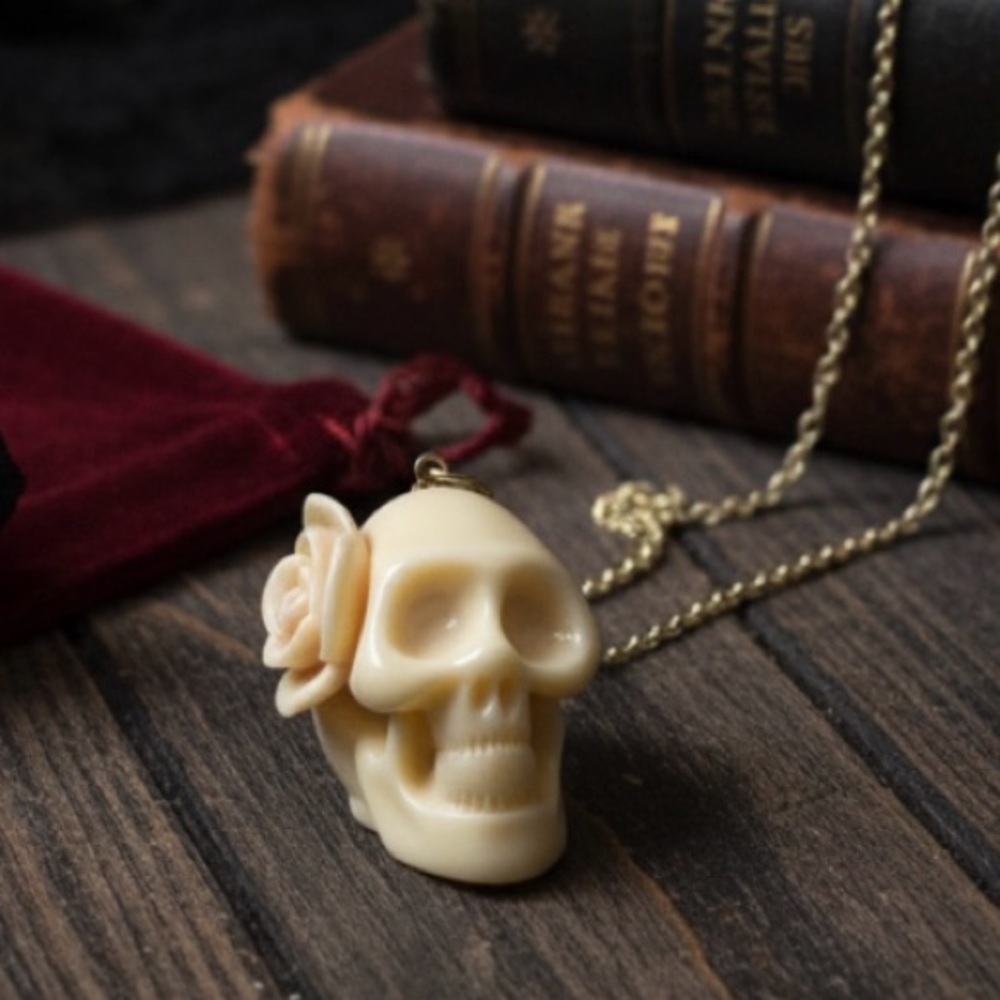 💀Gothic Rose Skull Necklace🌹